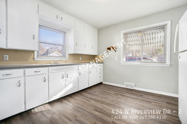 Building Photo - Beautiful 2 bed in Parchment