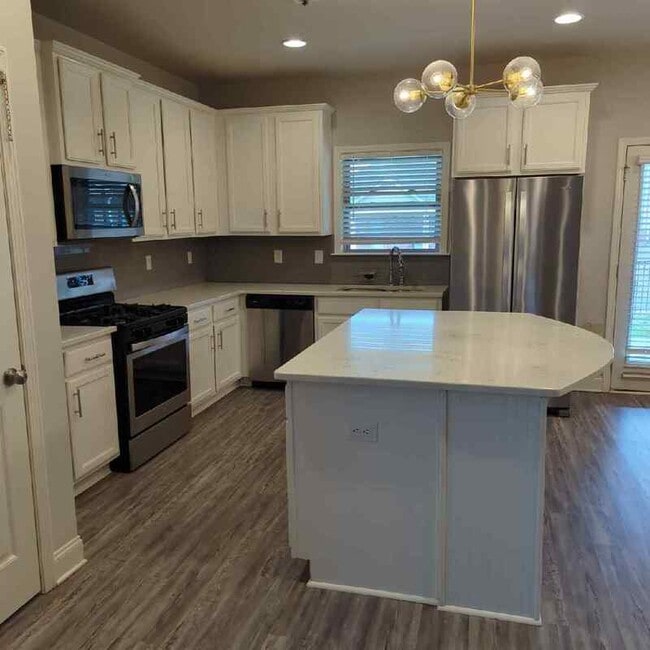 Building Photo - 7608 Graydon St