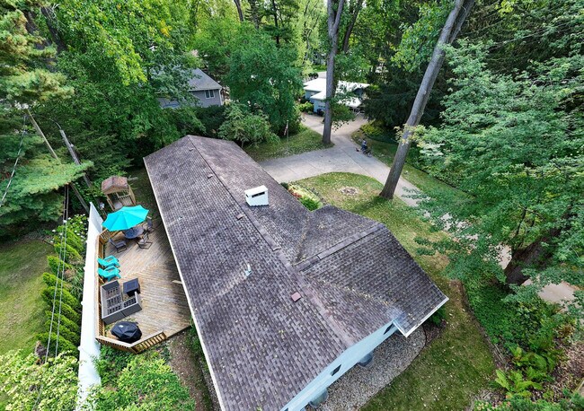Building Photo - 1066 Monroe Blvd