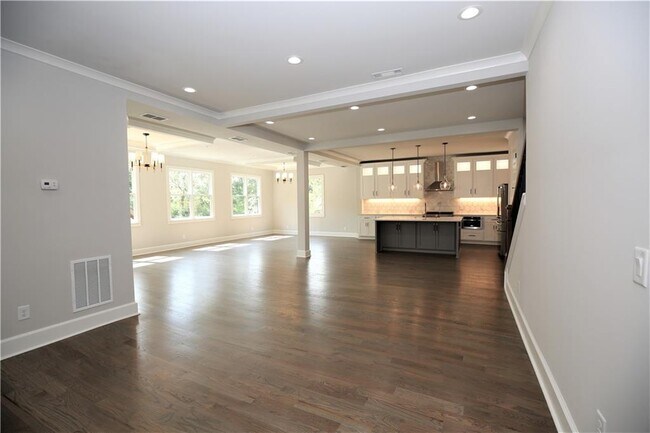 Building Photo - 957 Briarcliff Rd NE