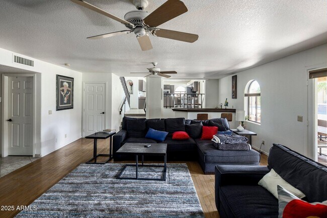 Building Photo - 5747 E Gelding Dr