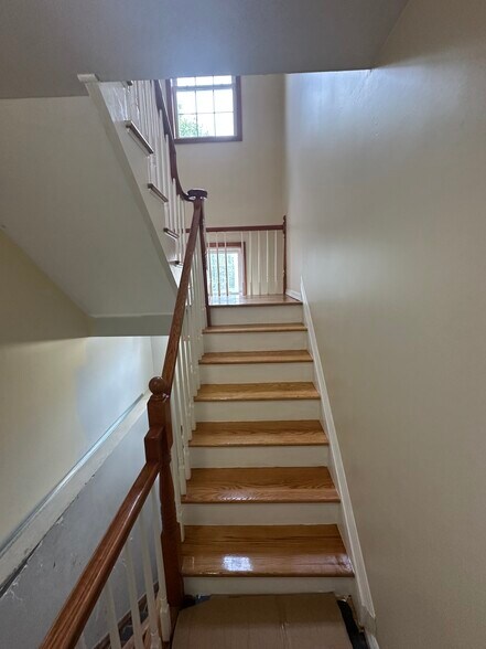 Building Photo - 147 Fairmount Ave