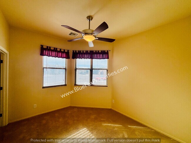 Building Photo - 7910 W Little Eagle Ct