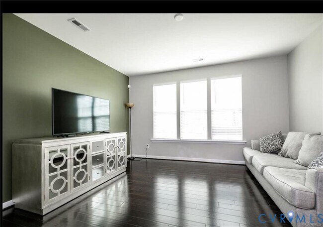 Building Photo - 3011 Farmstead Mill Dr