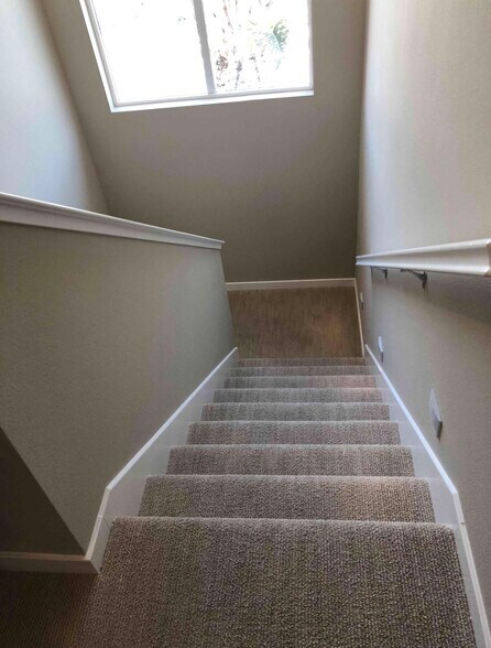 Building Photo - 6050 Dublin Blvd