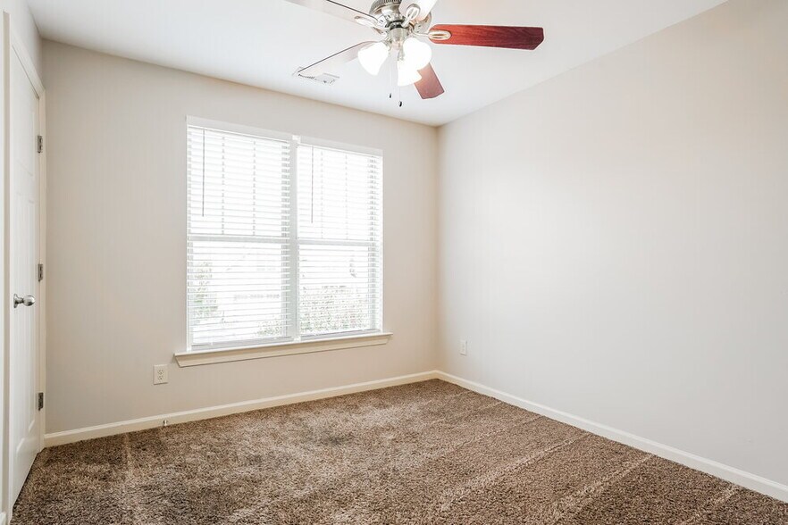 Building Photo - 205 Callahan Trail