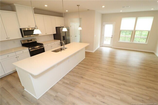 Building Photo - 1242 Channing Park Cir