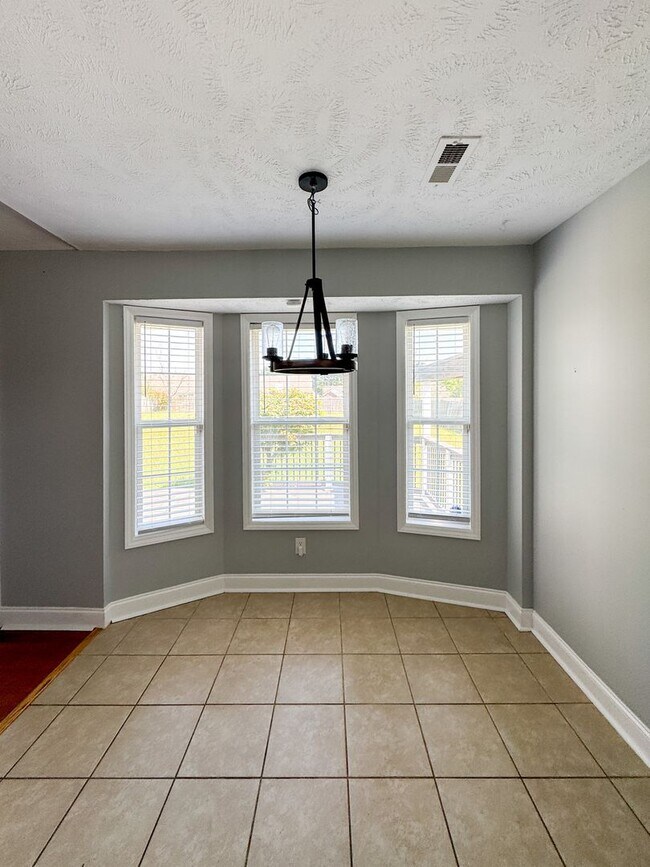 Building Photo - 584 S Buckeye Dr