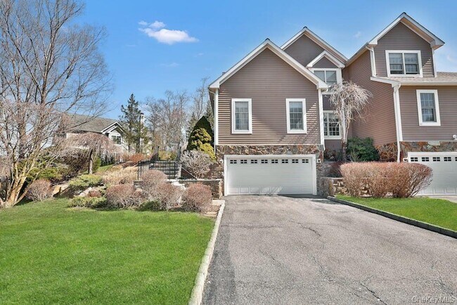 Building Photo - 8 Caruso Pl