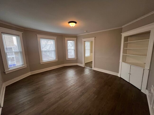 Building Photo - 877 Belmont Ave