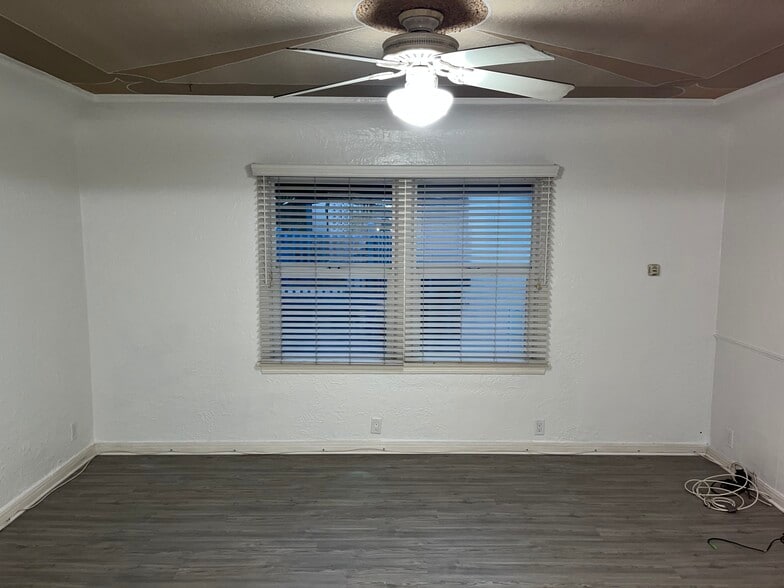 Living Room - 666 Quincy Ave