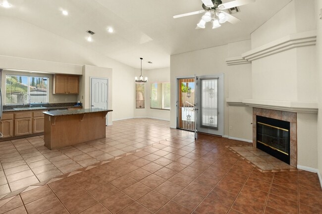 Building Photo - SW!! Single Story!! Pool!! NO HOA!!  Corne...