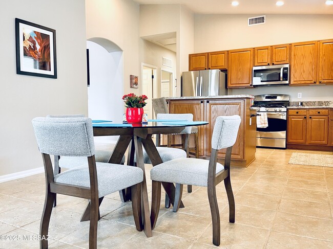 Building Photo - 371 W Sacaton Canyon Dr