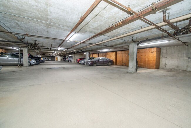 Building Photo - 3550 W Dimond Blvd