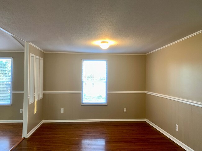 Building Photo - Renovated 3 Bedroom Home In Raleigh, Apply...