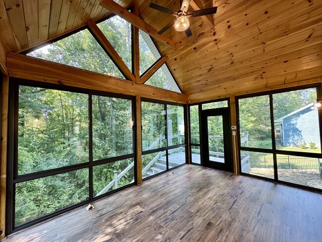 Building Photo - 243 Chuniloti Way