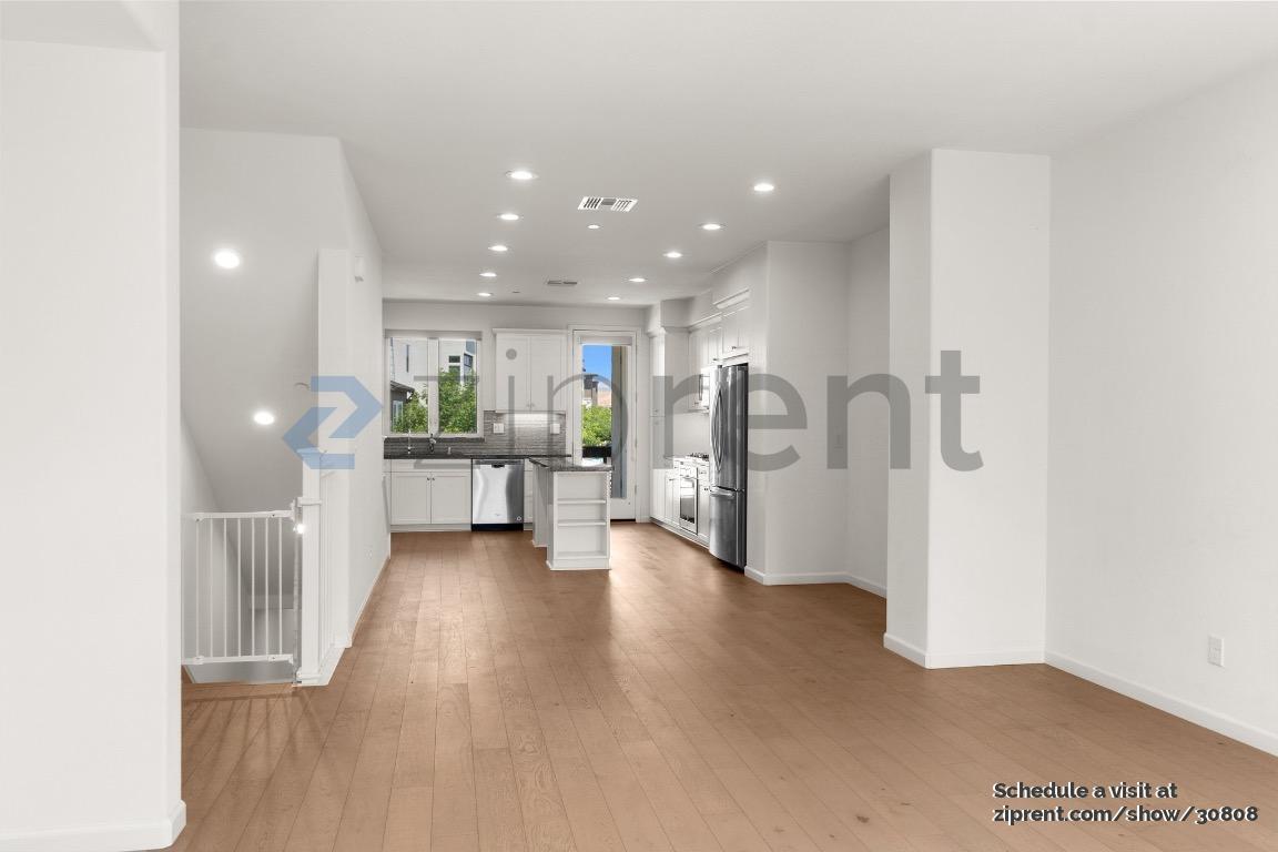 Building Photo - 5676 El Dorado Ln