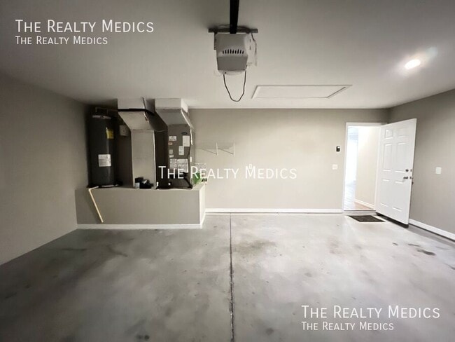 Building Photo - 2539 SW 158th Ln Rd