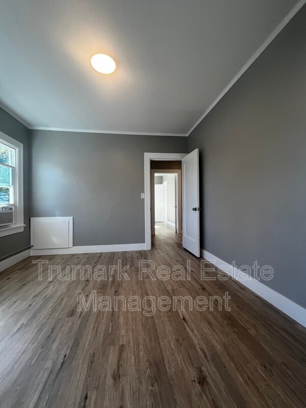 Building Photo - 1349 E Elizabeth St