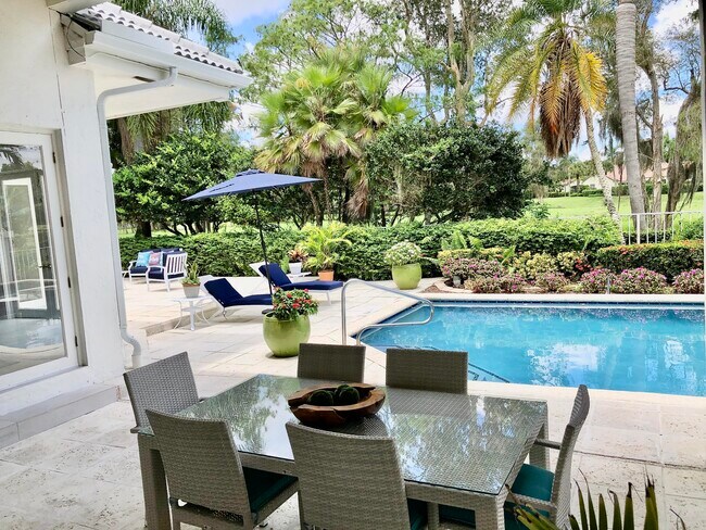 Building Photo - 2313 Golf Brook Dr