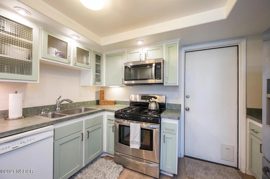 Building Photo - 1212 Linda Vista Dr