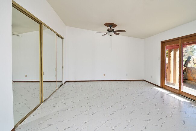 Building Photo - 6621 Vista Hermosa