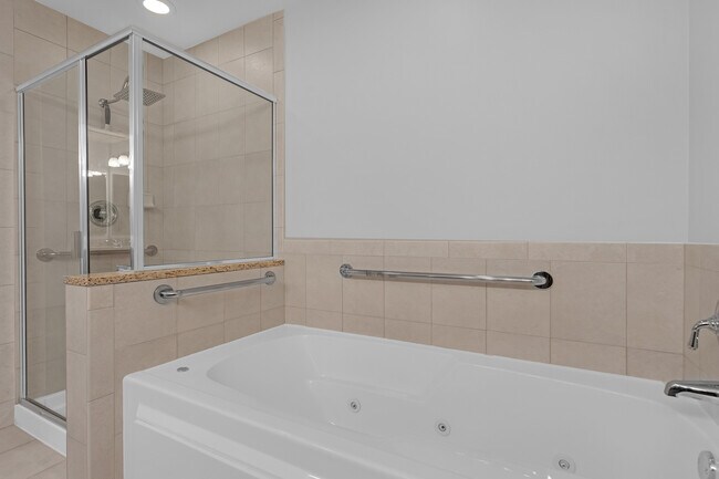 Building Photo - 647 Metropolitan Way