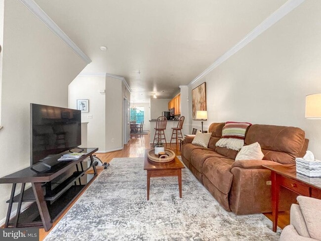 Building Photo - 12 S Exeter St