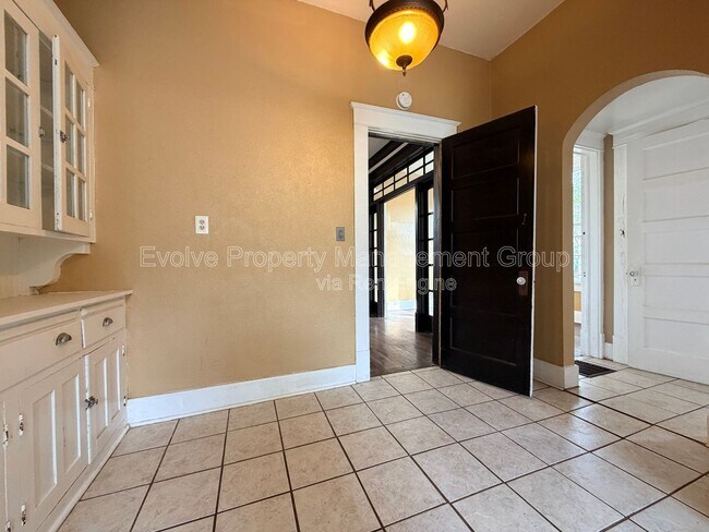 Building Photo - 1283 Harbert Ave