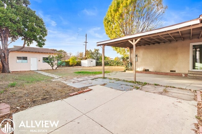 Building Photo - *NEW MOVE-IN SPECIAL | $1000 OFF FIRST MON...