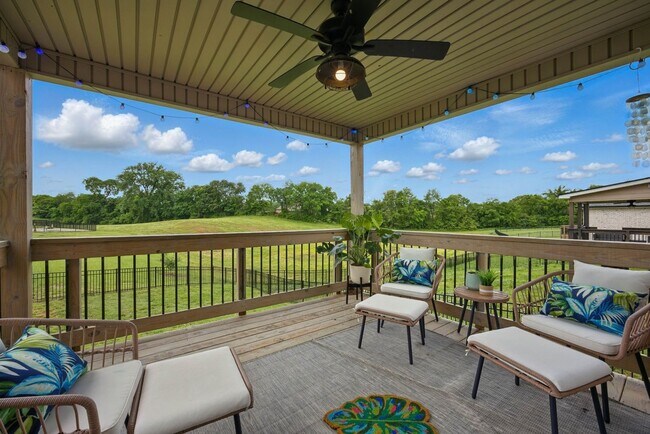 Building Photo - COMING SOON -Newer home in Sterling Acre Farms Waiting to be Called home Today!