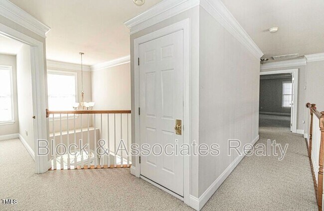 Building Photo - 9244 Palm Bay Cir