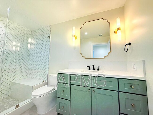 Building Photo - 4762 Charters Ave