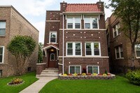 Building Photo - 2648 W Lunt Ave