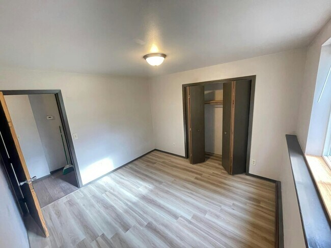 Building Photo - 271 Shannon Ct