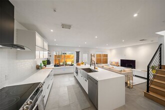 Building Photo - 258 Sentry Maple Pl