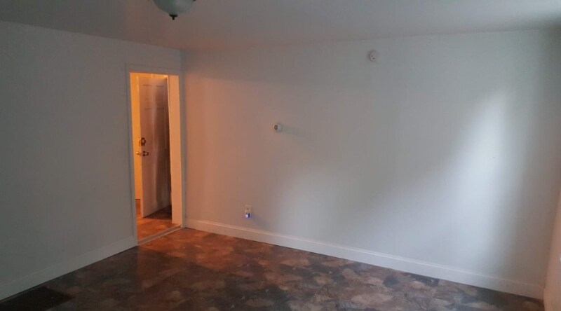 Building Photo - 322 2nd St