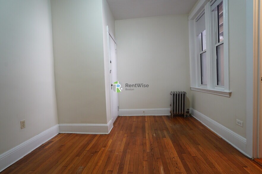 Building Photo - 1788 Beacon St