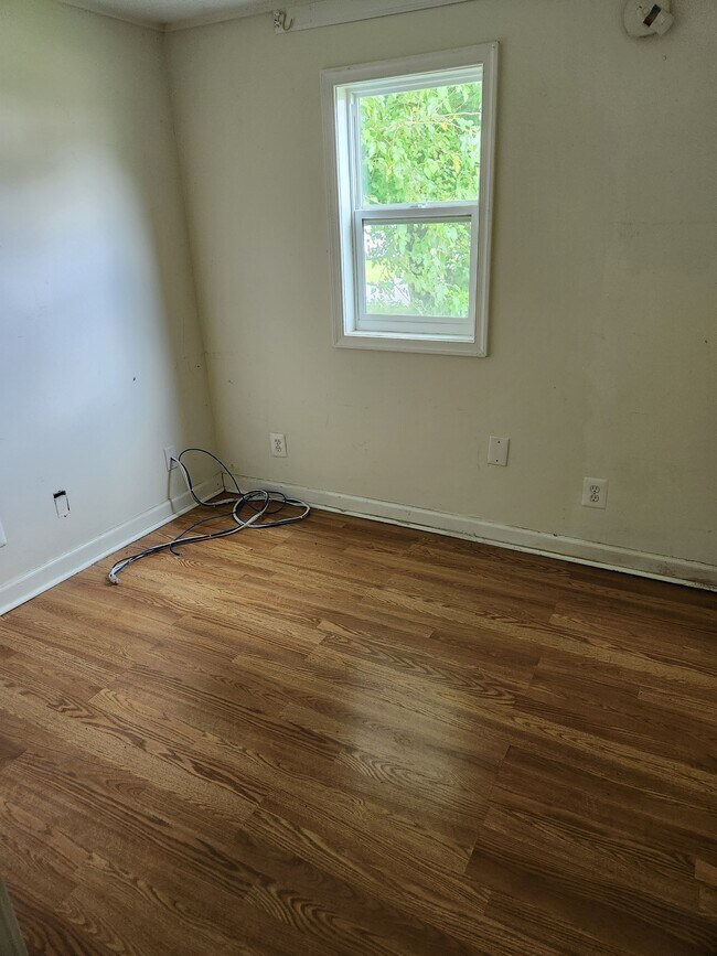 Building Photo - 118 Kiln Dr
