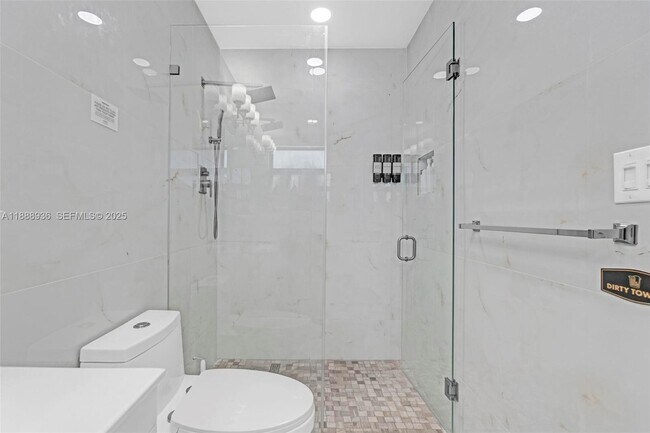 Building Photo - 8840 SW 181st Terrace