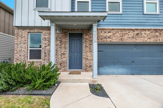 Building Photo - 3308 Bristol Motor Pass