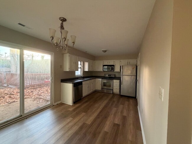 Building Photo - Georgetown Colony