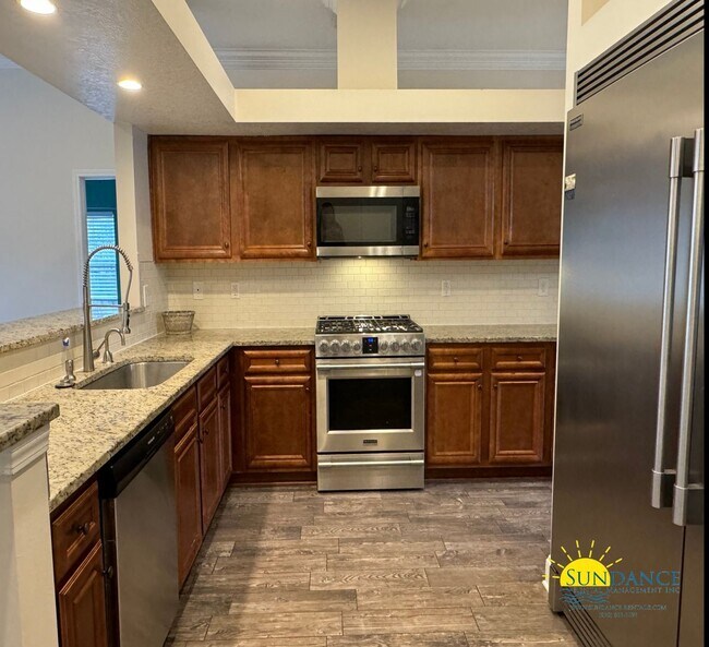 Building Photo - Prime Location: 4 Bedroom Home in Elliot Point Neighborhood, Fort Walton Beach!