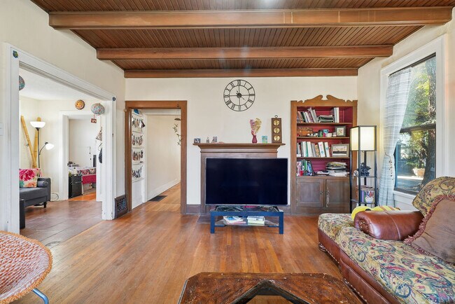 Building Photo - 2317 18th St