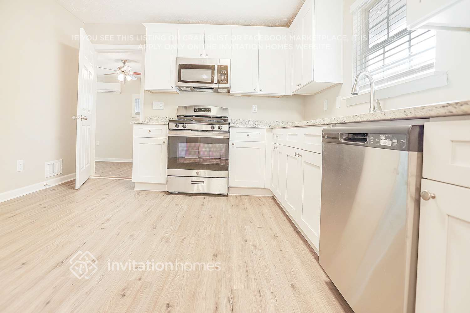 Building Photo - 237 W James Cir