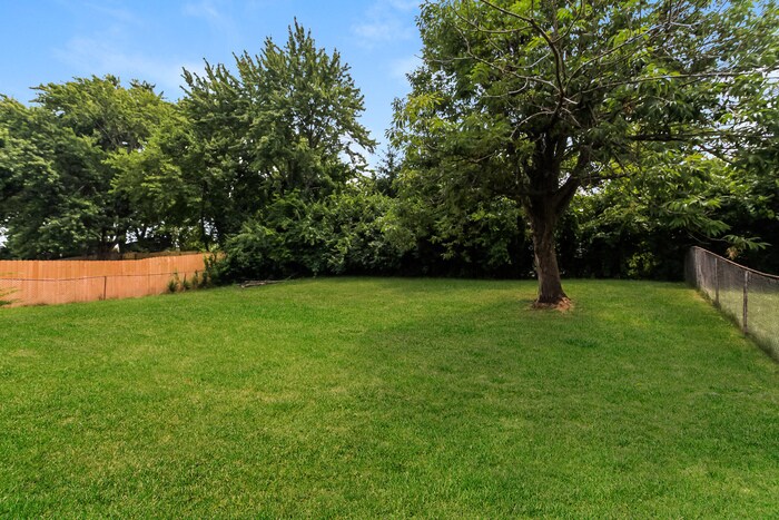 Building Photo - 2597 Fulbourne Dr
