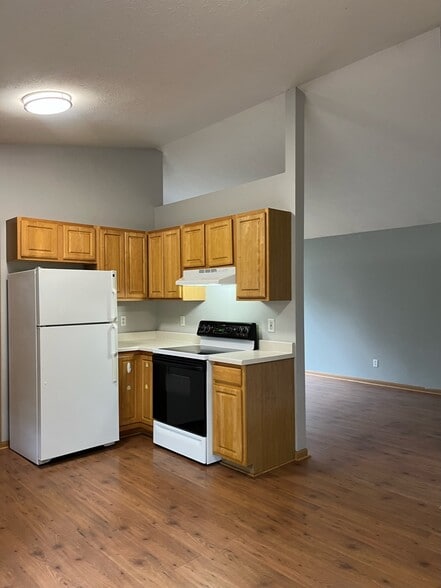 Building Photo - 5315 Garden Plain Ave