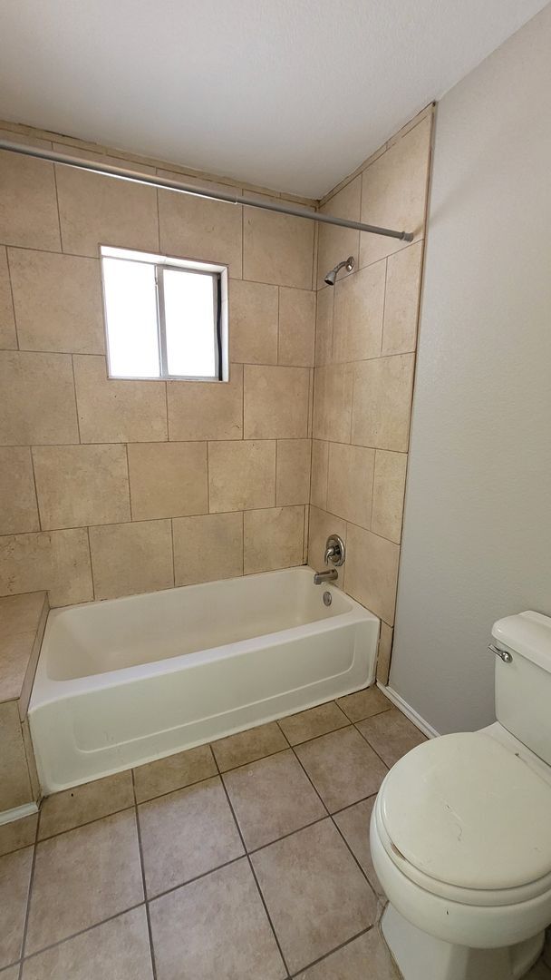 Building Photo - Balcones Heights 1 Bedroom Apartment Available Now