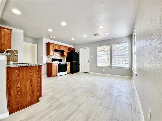 Building Photo - 9222 Arrowhead Trace Ln