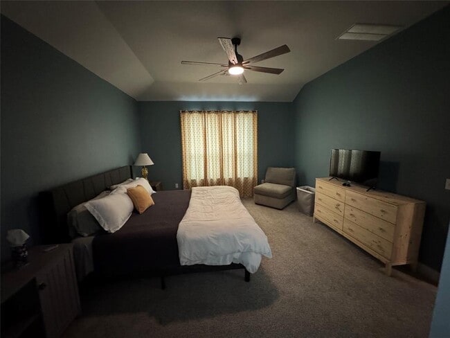 Building Photo - 8500 Cumbrae Ln